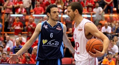 נאור מול חנוכי (שי לוי)