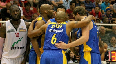 שחקני מכבי חוגגם (משה חרמון)