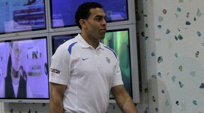 בלו (חגי ניזרי)