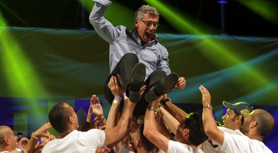 גולהדאר מונף ע&qout;י השחקנים (יניב גונן)