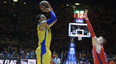 בלו עולה לשלשה. ינסו לשכנע אותו ליישאר (מיכה בננו)