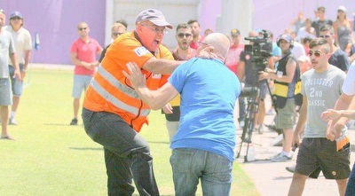 הסדרן חוטף מכות (משה חרמון)