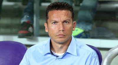 ברק בכר בפרצוף רציני (שי לוי)