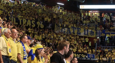 אוהדי מכבי ת&qout;א (מיכה בננו)