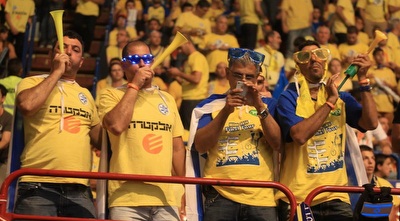 אוהדי מכבי ת&qout;א (מיכה בננו)