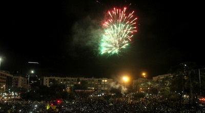 זיקוקים באוויר (רדאד ג´בארה)