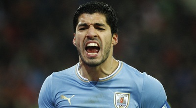 סוארס במדי נבחרת אורוגוואי (רויטרס) סוארס במדי נבחרת אורוגוואי (רויטרס)