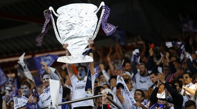 אוהדי ריאל מדריד ביציע (רויטרס)