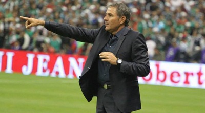 אלי גוטמן (אתר ההתאחדות לכדורגל) (מערכת ONE) אלי גוטמן (אתר ההתאחדות לכדורגל) (מערכת ONE)