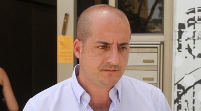 תומר ברזילי יוצא מוועדת הקלפי (רדאד ג´בארה)