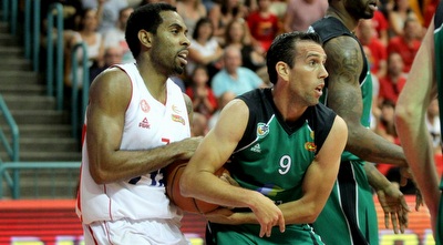 מורן רוט מול דרווין קיצ´ן (יניב גונן)