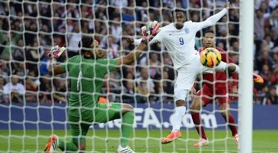 דניאל סטארידג´ מחמיץ את השער (רויטרס)