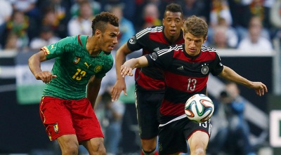 תומאס מולר ואריק צ´ופו-מוטינג (רויטרס)