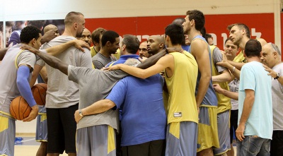 שחקני מכבי באימון (חגי ניזרי)