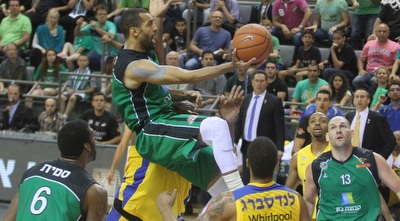 רנדל בדרך לסל (עמית מצפה)