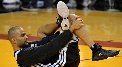 טוני פארקר באימון. הנעל הנמכרת בישראל (רויטרס)