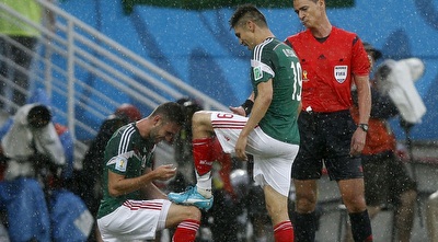 פראלטה מקבל צחצוח מפנק לנעליים (רויטרס)