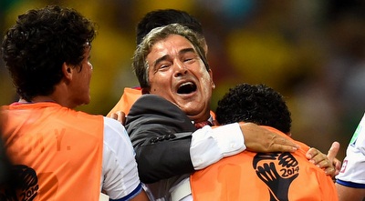 קוסטה ריקה חוגגת בסיום (GettyImages)