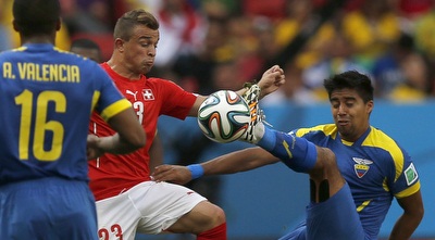 כריסטיאן נובואה מקדים את שרדאן שאקירי (רויטרס)