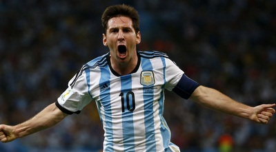 מסי חוגג (רויטרס) מסי חוגג (רויטרס)