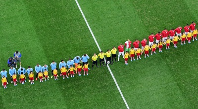 שתי הנבחרות במבט עילי (רויטרס)