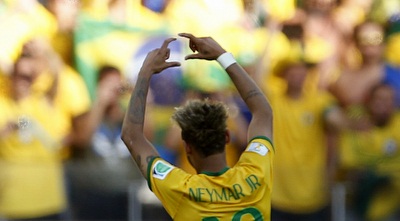 ניימאר עם מסר לאוהדים (רויטרס)