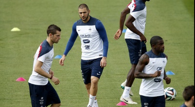 הצרפתים מתאמנים (רויטרס) הצרפתים מתאמנים (רויטרס)