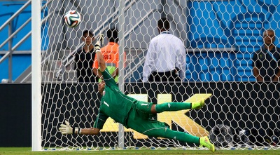 נבאס עוצר את הפנדל (GettyImages)