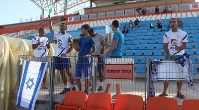 אוהדי הפועל עכו (עמית מצפה) אוהדי הפועל עכו (עמית מצפה)