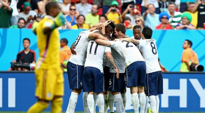 הצרפתים חוגגים, וינסנט אניימה ברקע (GettyImages)