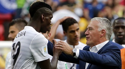 דידייה דשאן חוגג עם פול פוגבה (רויטרס) דידייה דשאן חוגג עם פול פוגבה (רויטרס)