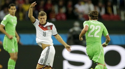 טוני קרוס. סחט הדיפה מאמבולי (רויטרס) טוני קרוס. סחט הדיפה מאמבולי (רויטרס)