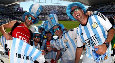 אוהדי ארגנטינה ביציע (GettyImages) אוהדי ארגנטינה ביציע (GettyImages)