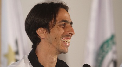 בניון מחויך (עמית מצפה)