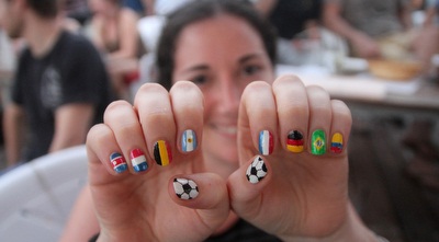 אוהדת גרמנייה עם כל העולות לרבע הגמר (רדאד ג´בארה)