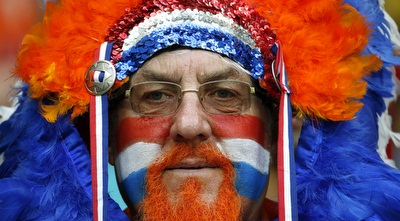 אוהד צבעוני של הולנד (רויטרס)