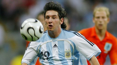 מסי מול הולנד ב-2006 (רויטרס) מסי מול הולנד ב-2006 (רויטרס)