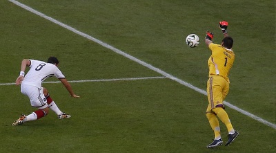 רומרו הודף (רויטרס)