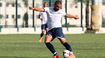 ערן לוי בועט (רדאד ג´בארה)