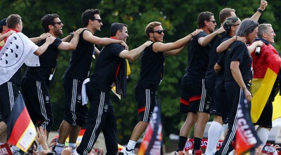 שחקני גרמניה חוגגים (רויטרס)