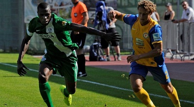 אידריסו עם הכדור (האתר הרשמי של מכבי חיפה)