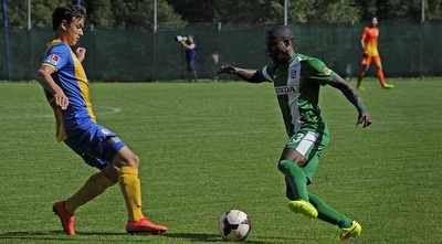 טאלב טוואטחה פורץ באגף (האתר הרשמי של מכבי חיפה)