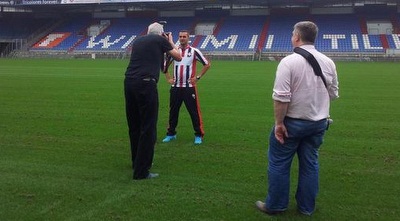 בן שהר. חתם בווילם בן שהר. חתם בווילם