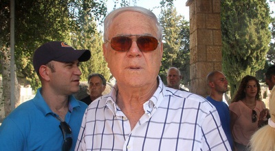 יעקב שחר מלווה את ניצן שירזי בדרכו האחרונה (רדאד ג&acute;בארה)