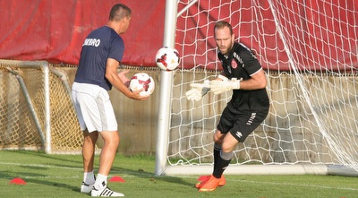 דני עמוס. שב לאימונים (משה חרמון)