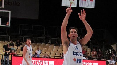 יניב גרין (איגוד הכדורסל) (מערכת ONE) יניב גרין (איגוד הכדורסל) (מערכת ONE)