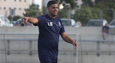 עידן בראון. יודע שלמטבע יש שני צדדים עידן בראון. יודע שלמטבע יש שני צדדים