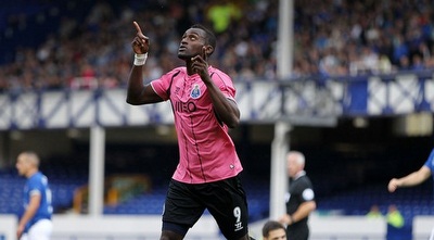 ג&acute;קסון מרטינז חגג צמד נהדר (האתר הרשמי של פורטו)