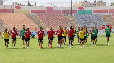 הפועל ב&qout;ש ממשיכה בהכנותיה הרגילות  (מרטין גוטדאמק)