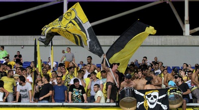 אוהדי מכבי נתניה ביציע (רדאד ג´בארה)